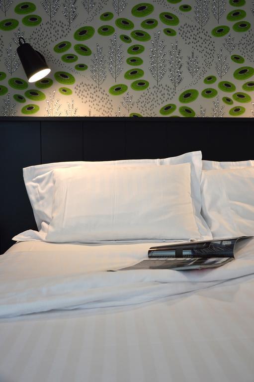 Logis Hotel Du Port Plobannalec-Lesconil Ruang foto