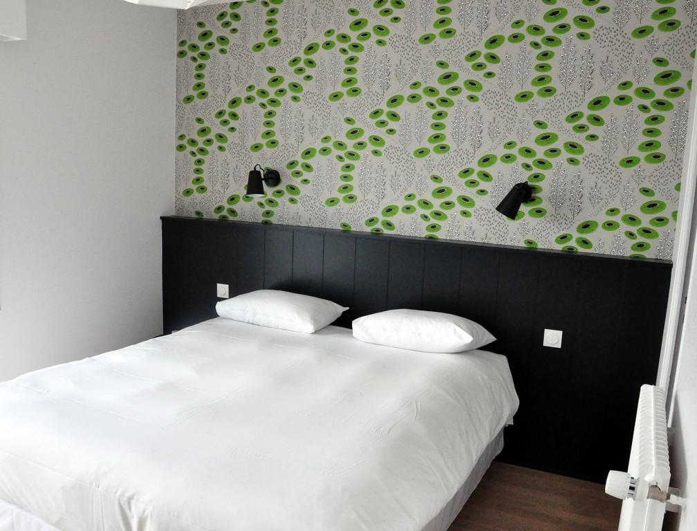 Logis Hotel Du Port Plobannalec-Lesconil Bagian luar foto