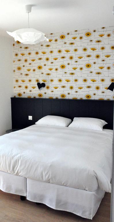 Logis Hotel Du Port Plobannalec-Lesconil Bagian luar foto