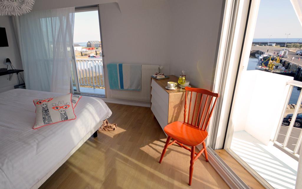 Logis Hotel Du Port Plobannalec-Lesconil Bagian luar foto