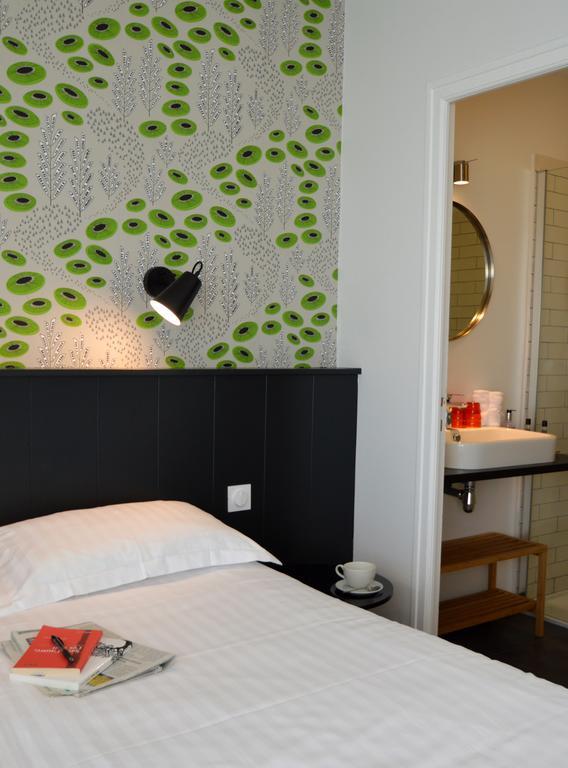 Logis Hotel Du Port Plobannalec-Lesconil Bagian luar foto